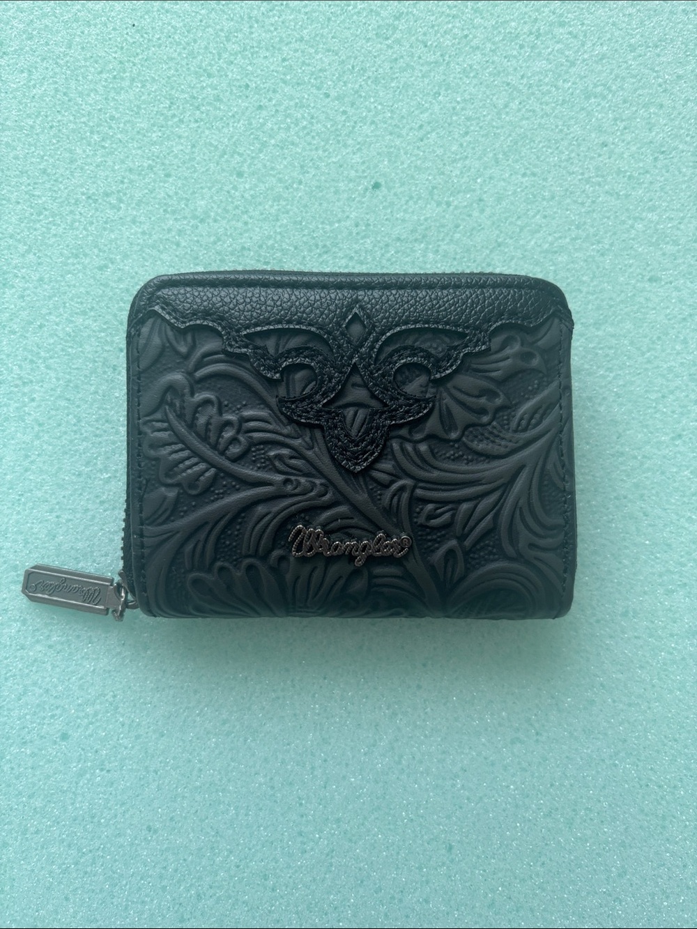 Wrangler Black Embossed Leather Zip Card Holder